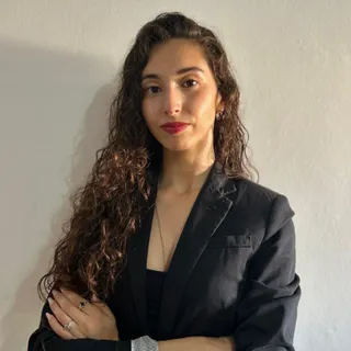 Júlia Casanova Júlia Casanova