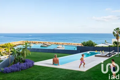Pis a L'Ametlla de Mar