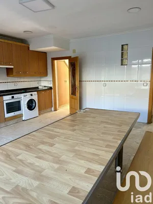 Casa adossada a Valverde de la Virgen