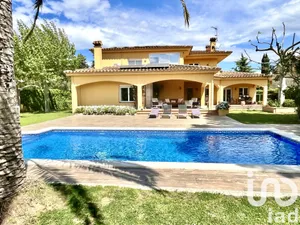 Villa en Avinyonet de Puigventos