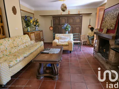 Village house in Àger