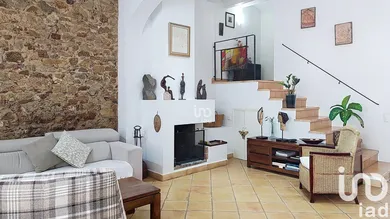 Village house in Canet de Mar