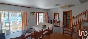 Apartment in house in Santa Pola