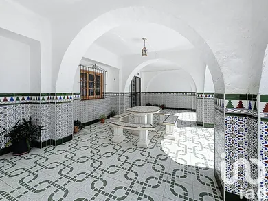 Maison à TAHIVILLA