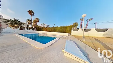 Apartment in house in ELCHE