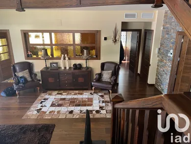 Apartment in house in Petrer