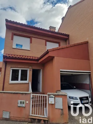 Casa adosada en Valencia de Don Juan