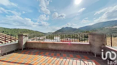 Village house in Eslida