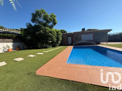 Apartment in house in Sant Vicenç de Montalt