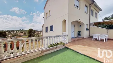 Semi-detached house in La Pobla de Montornès