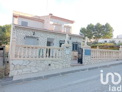 Chalet en Dehesas de Guadix