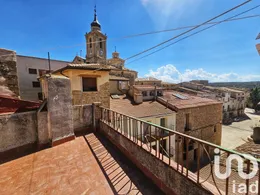 Casa de poble a Valjunquera
