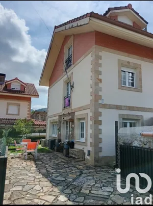 Casa adossada a Guriezo