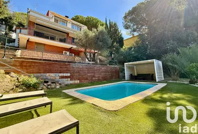 Apartment in house in Arenys de Munt