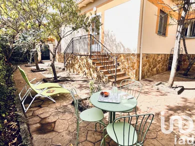 Casa adossada a Herradón de Pinares