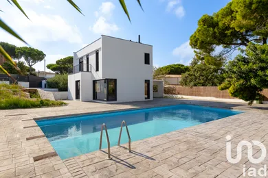 House in Premià de Dalt