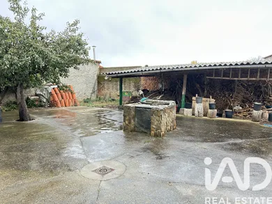 Casa de poble a Destriana