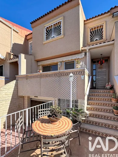 Apartment in house in Rojales