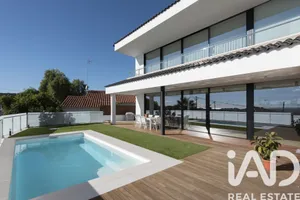 Casa de campo en Viladecans