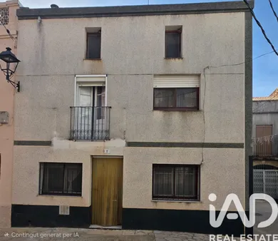 Village house in Freginals