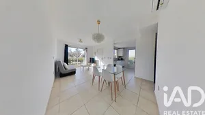 Semi-detached house in Sant Jordi