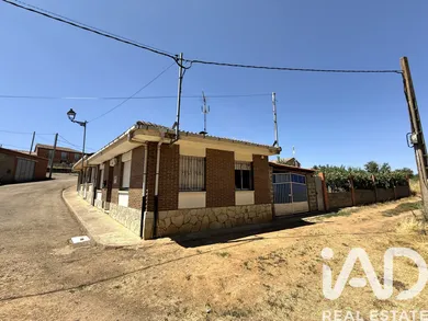 Maison jumelle à Villacalbiel, León