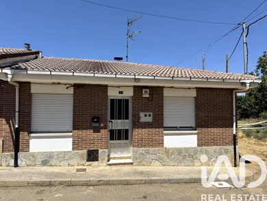 Casa adossada a Villacalbiel, León