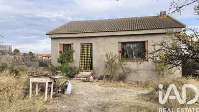 House in Colmenar de Oreja