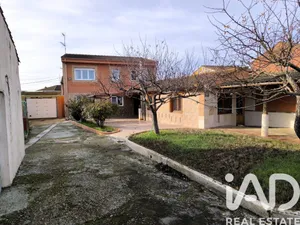Village house in Villademor de la Vega