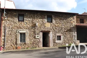 Casa de pueblo en La Robla