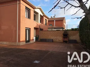 Casa adossada a Cardeñajimeno