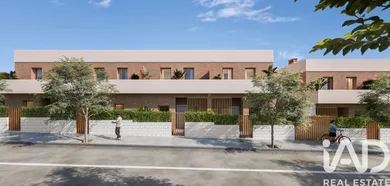 Casa adossada a Sant Pere de Ribes