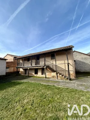 Casa de pueblo en Rioseco de Tapia