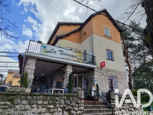 Edificio en El Espinar