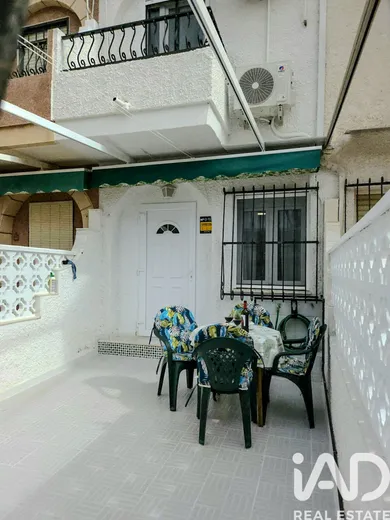 Semi-detached house in Santa Pola