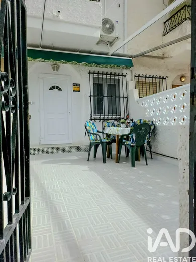 Casa adossada a Santa Pola