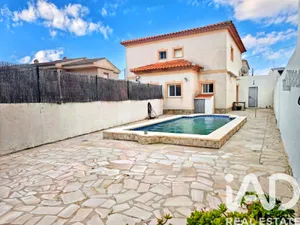 Casa adosada en Mont-roig del Camp