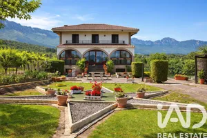 Park home in Valle de Mena