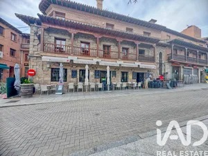 Edificio en Manzanares el Real