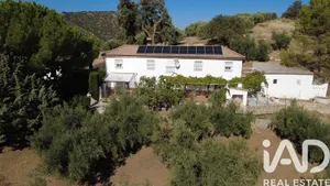 Maison de campagne à Montefrío