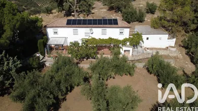 Maison de campagne à Montefrío
