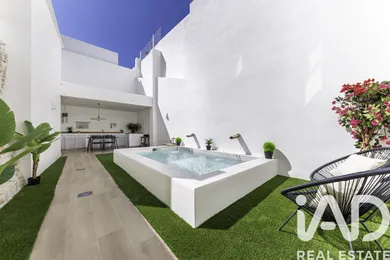 Village house in Pego