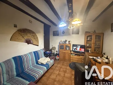 Village house in Corbera de Llobregat