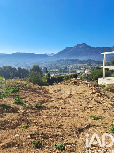 Terreno edificable en Alcalalí