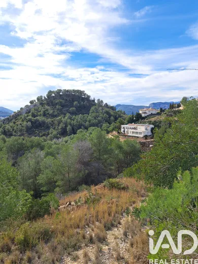 Terreno edificable en Jávea