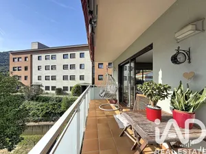 Duplex in Montornès del Vallès