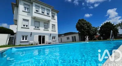 Casa en Neda