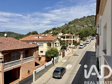 Casa adossada a Roda de Berà