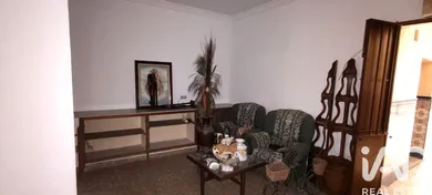 Maison de village à Lora del Río