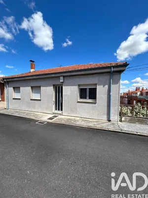 Casa  a La Bañeza